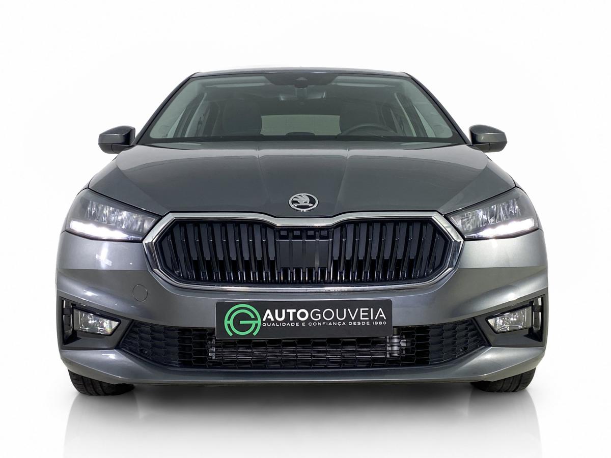 skoda-fabia-2025-gasolina-999cc