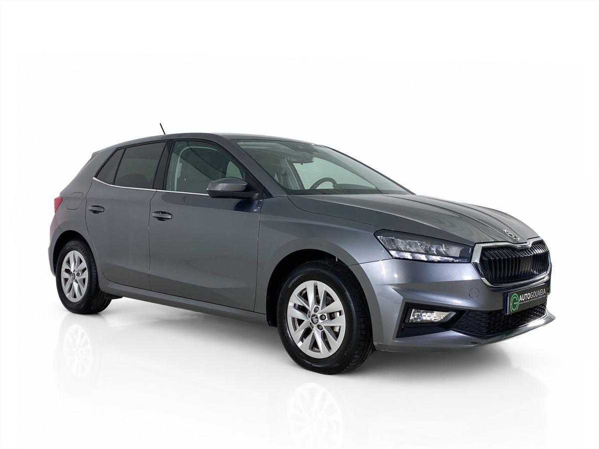 skoda-fabia-2025-gasolina-999cc