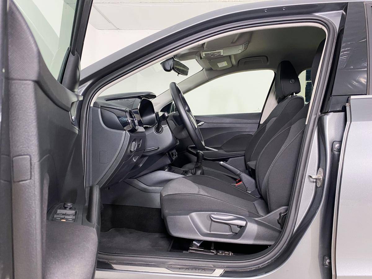 skoda-fabia-2025-gasolina-999cc