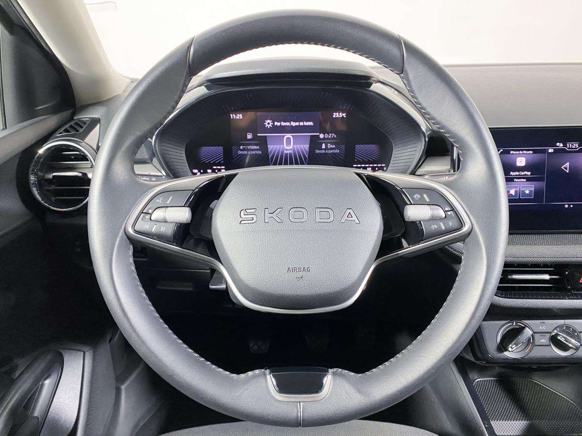 skoda-fabia-2025-gasolina-999cc