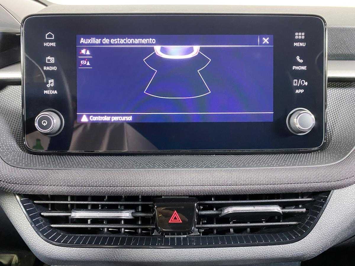 skoda-fabia-2025-gasolina-999cc