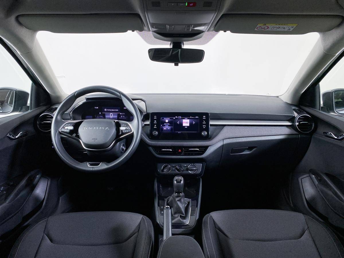 skoda-fabia-2025-gasolina-999cc