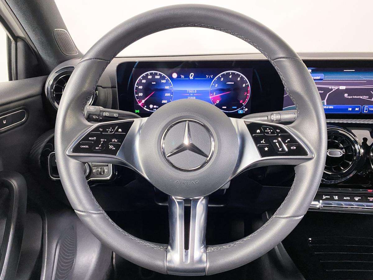 mercedes-benz-classe-a-2024-gasolina-1332cc