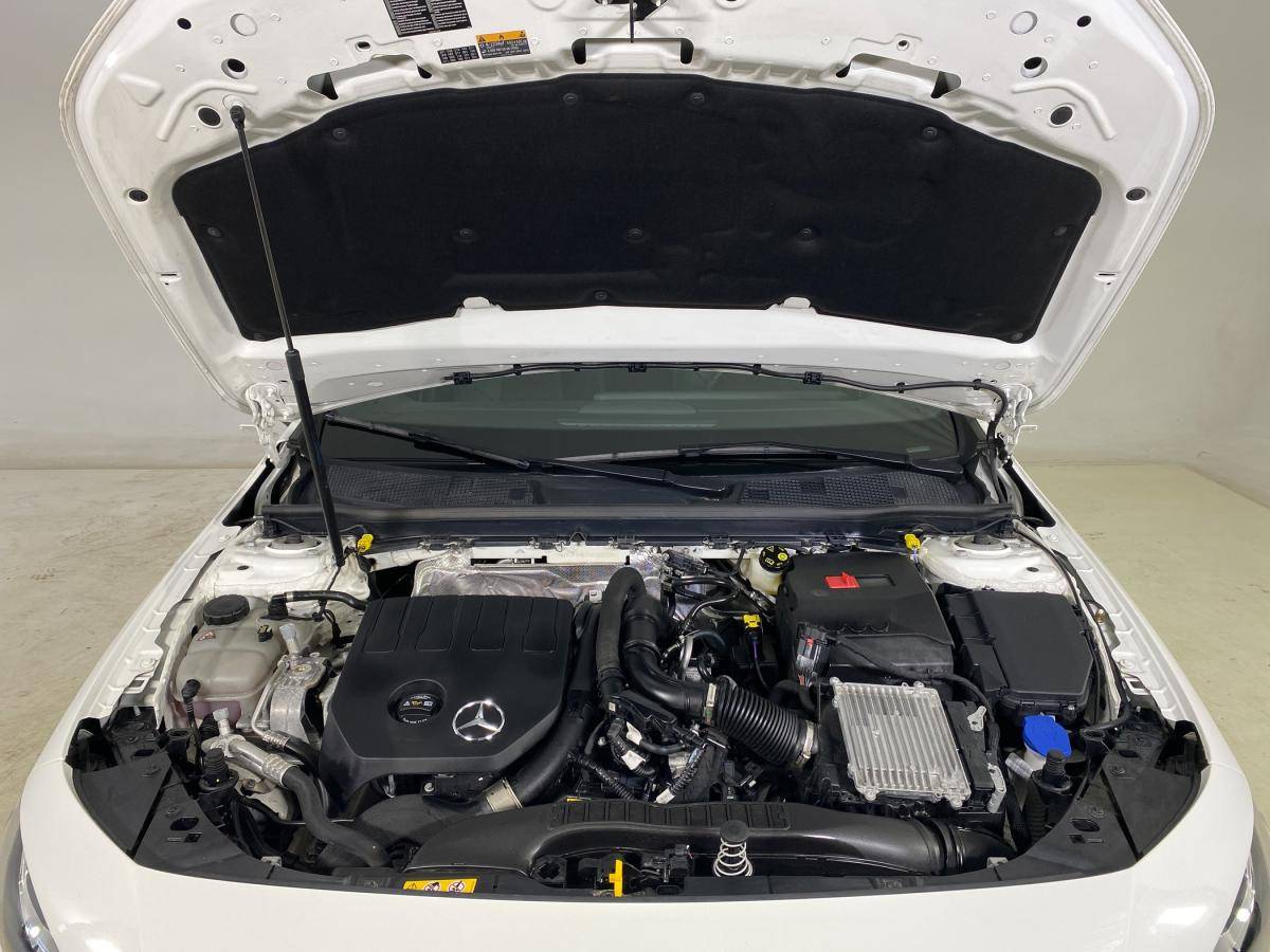 mercedes-benz-classe-a-2024-gasolina-1332cc