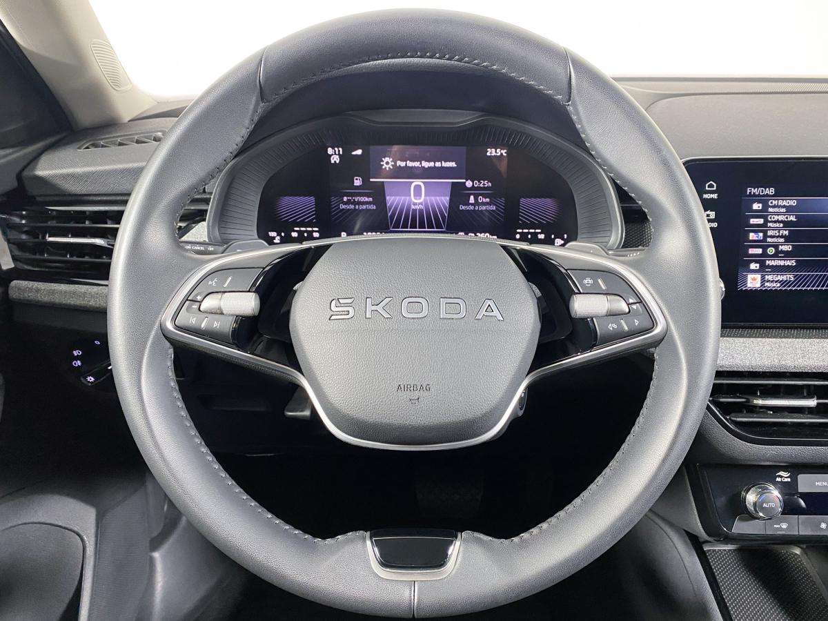 skoda-kamiq-2025-gasolina-999cc