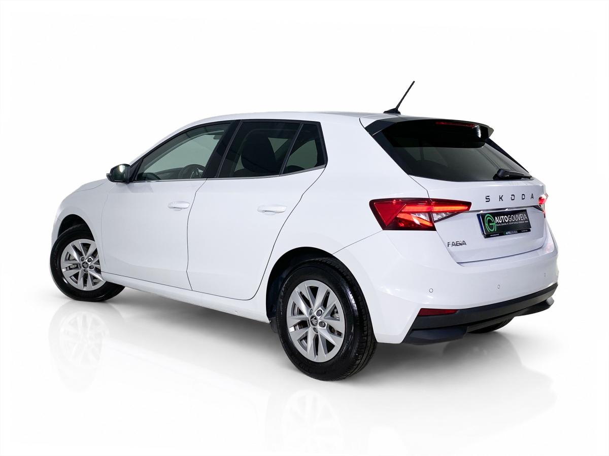 skoda-fabia-2025-gasolina-999cc