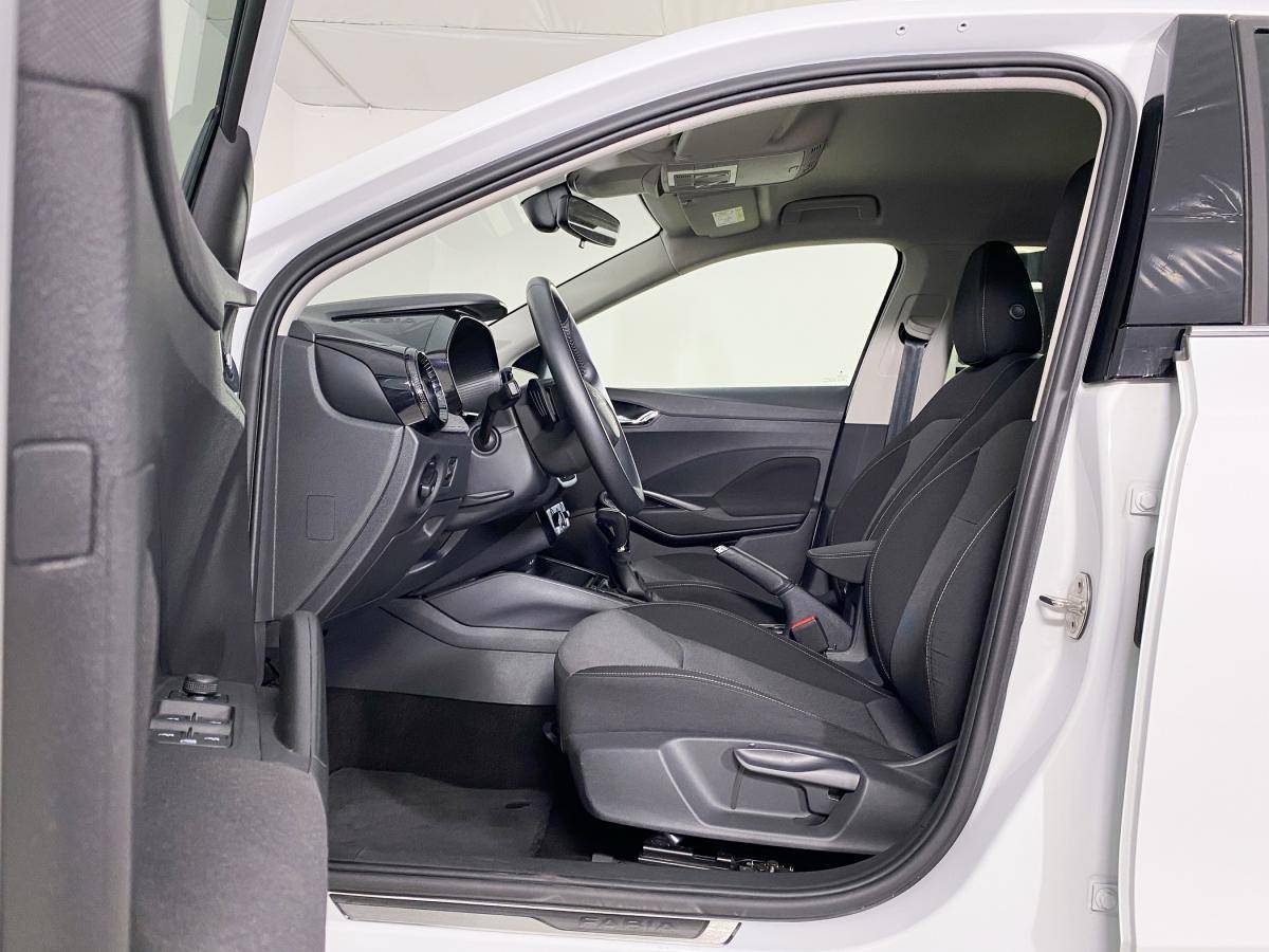 skoda-fabia-2025-gasolina-999cc