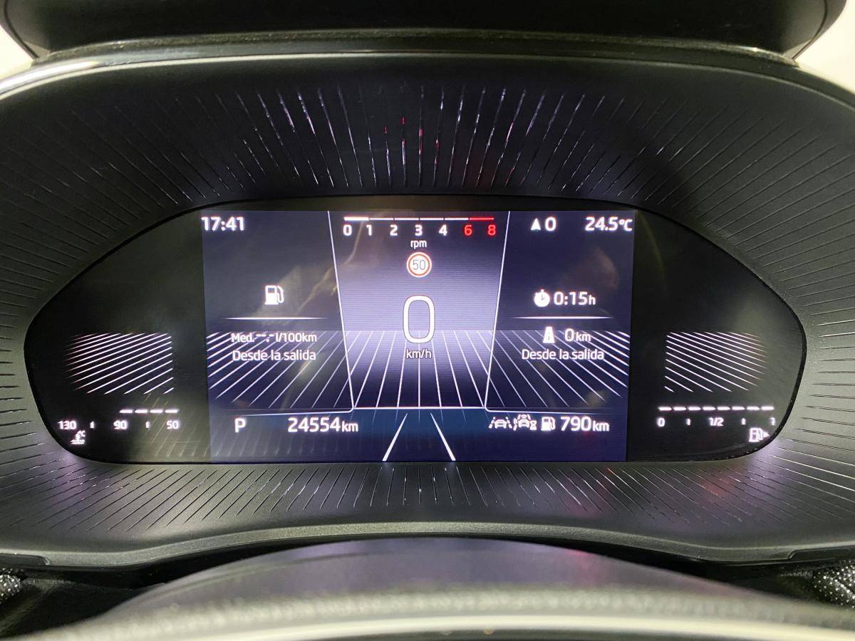 skoda-fabia-2025-gasolina-999cc