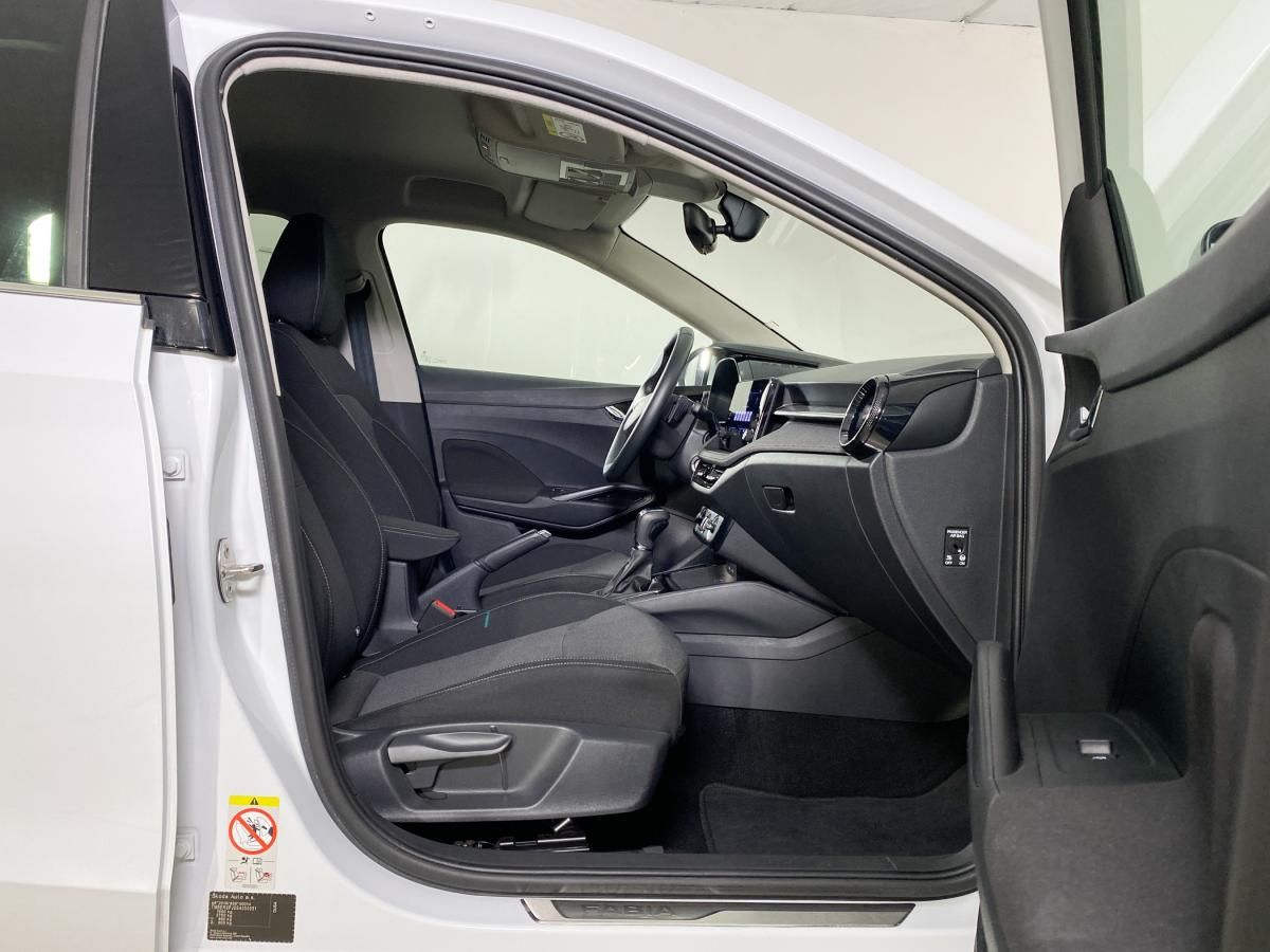 skoda-fabia-2025-gasolina-999cc