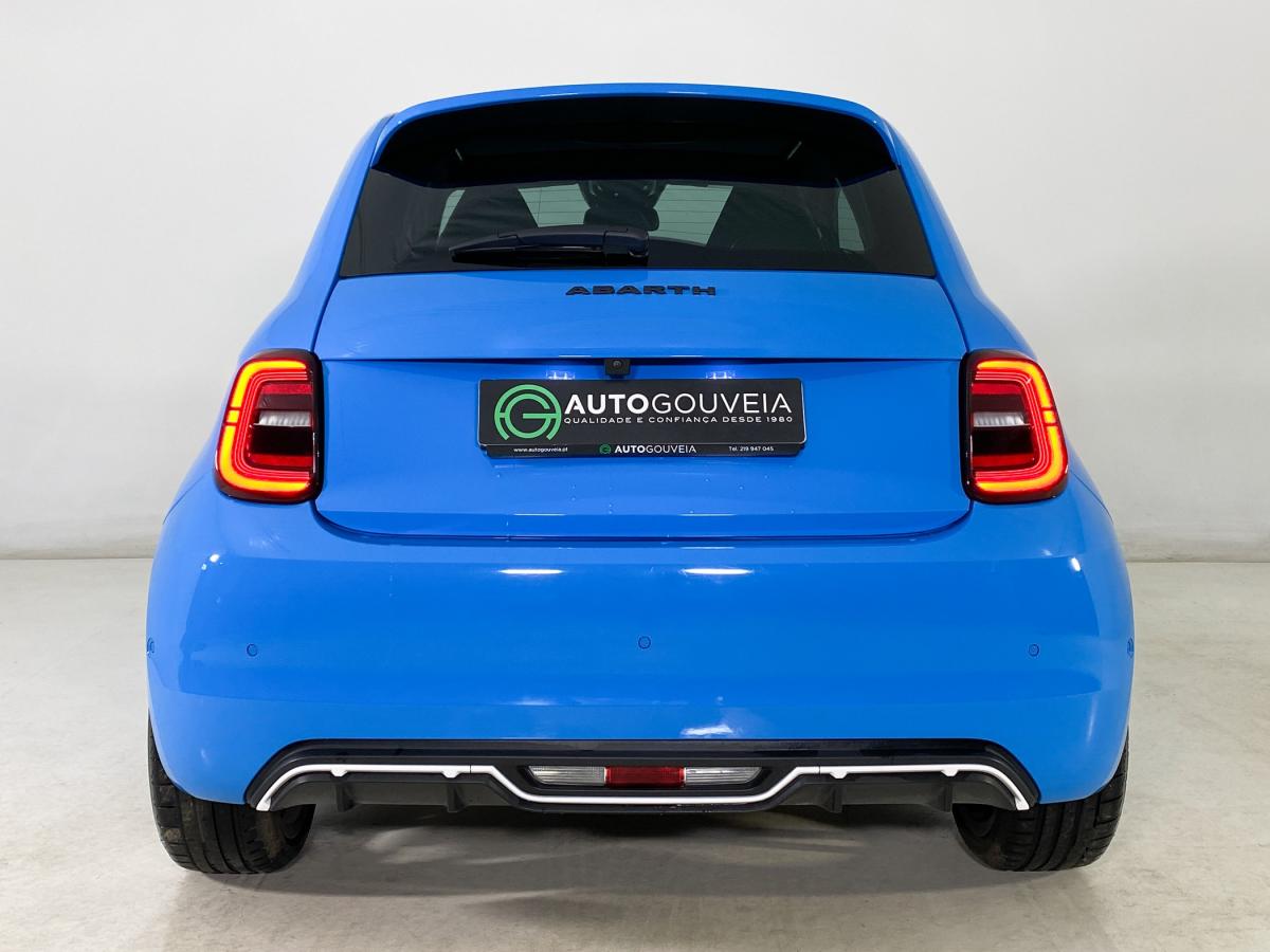 abarth-500-2023-eletrico-500cc