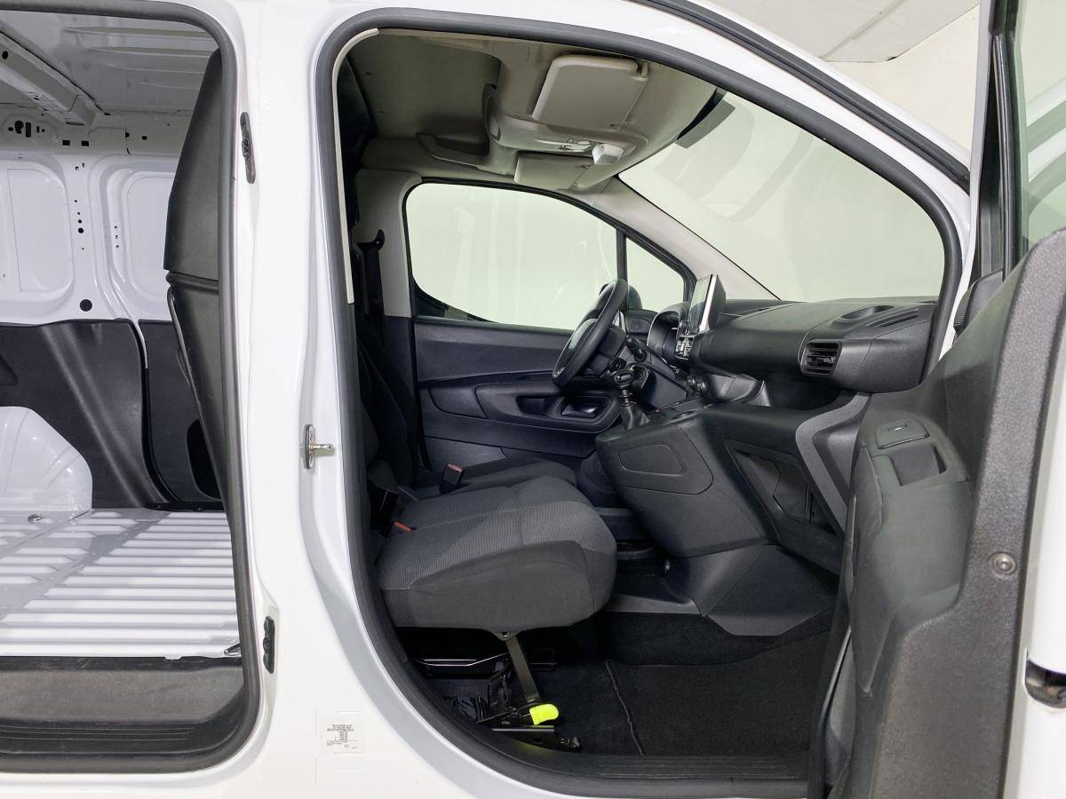 citroen-berlingo-2023-diesel-1499cc