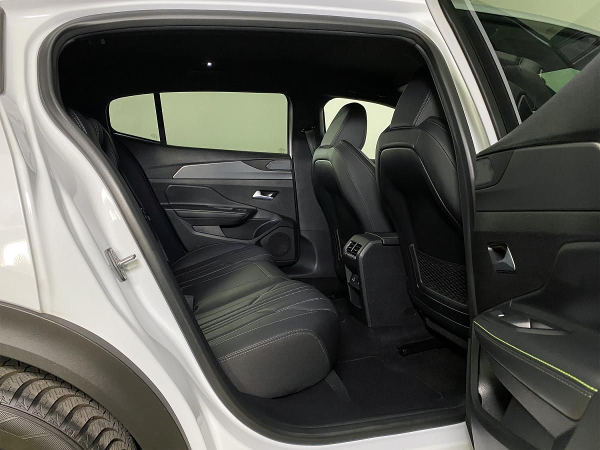 peugeot-408-2024-hibrido-a-gasolina-1598cc