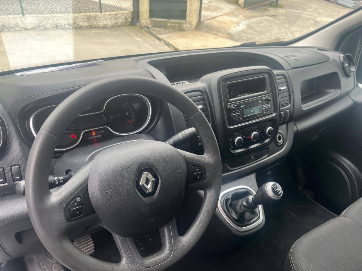 renault-trafic-2021-diesel-2000cc