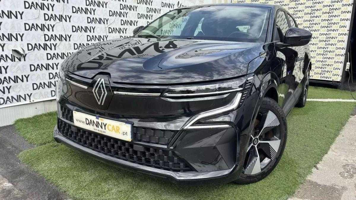 renault-megane-e-tech-2022-eletrico-200cc