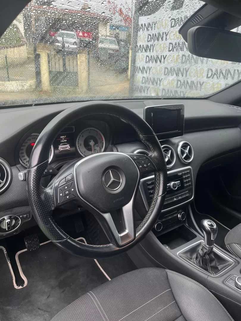 mercedes-benz-180-2014-diesel-1500cc