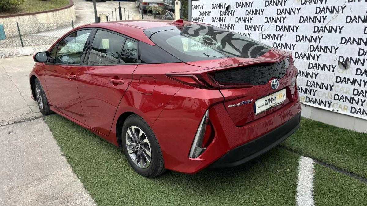 toyota-prius-2019-hibrido-a-gasolina-1798cc