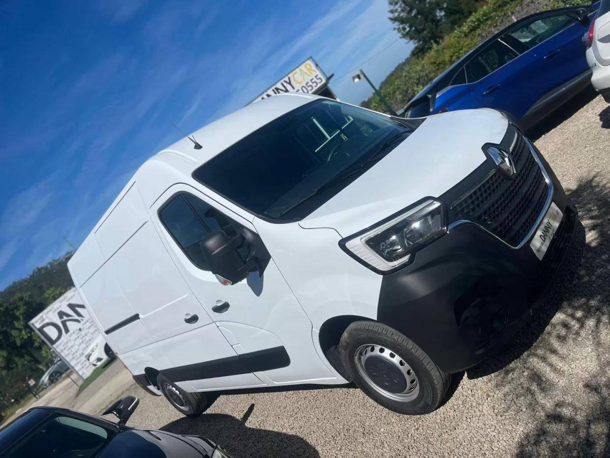 renault-master-2022-diesel-2300cc