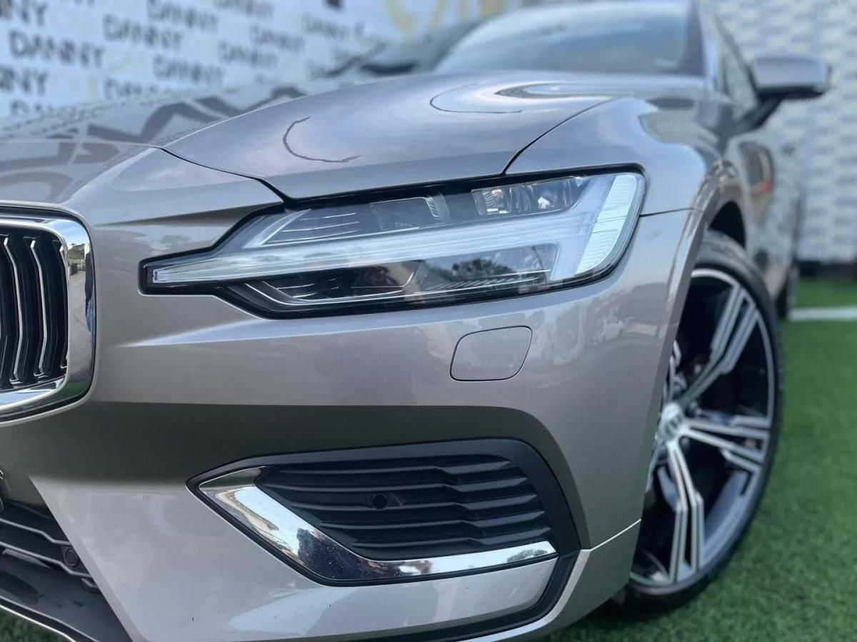 volvo-v60-2020-gasolina-2000cc
