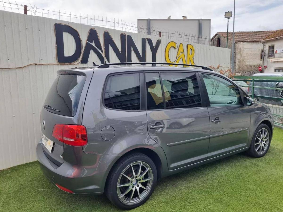 volkswagen-touran-2014-diesel-1598cc