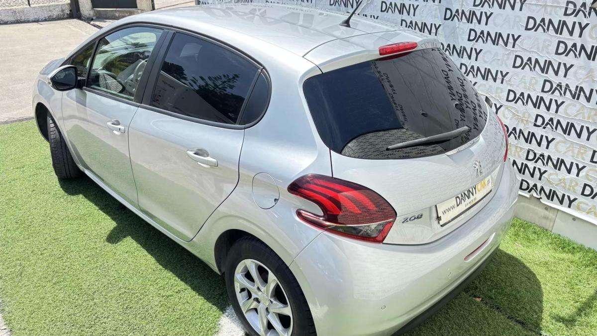 peugeot-208-2017-diesel-1560cc
