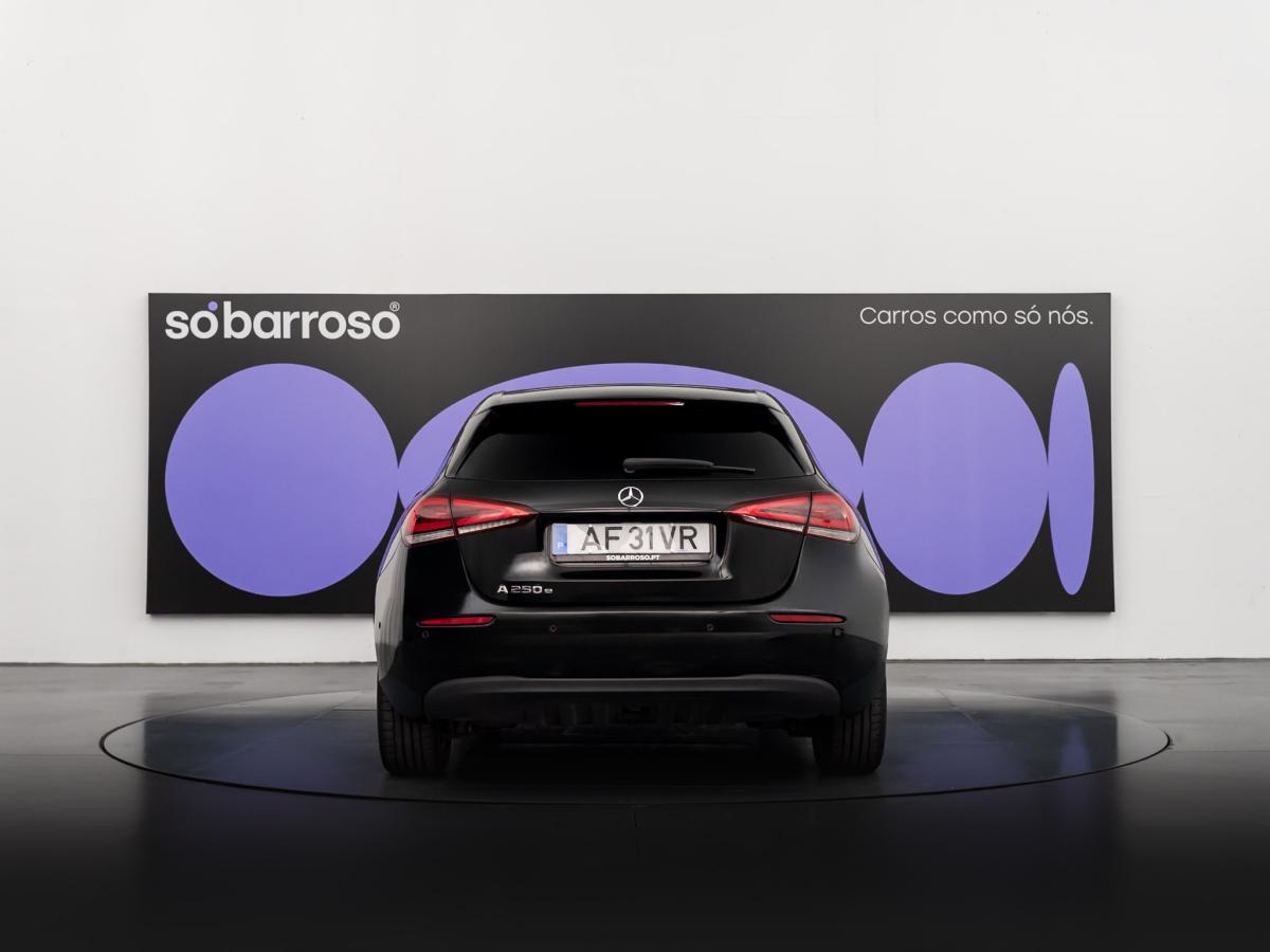 mercedes-benz-classe-a-2021-hibrido-a-gasolina-1332cc