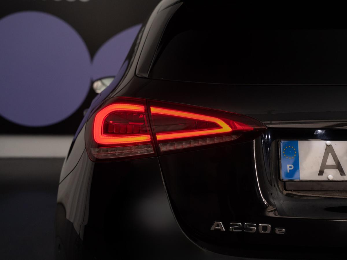 mercedes-benz-classe-a-2021-hibrido-a-gasolina-1332cc