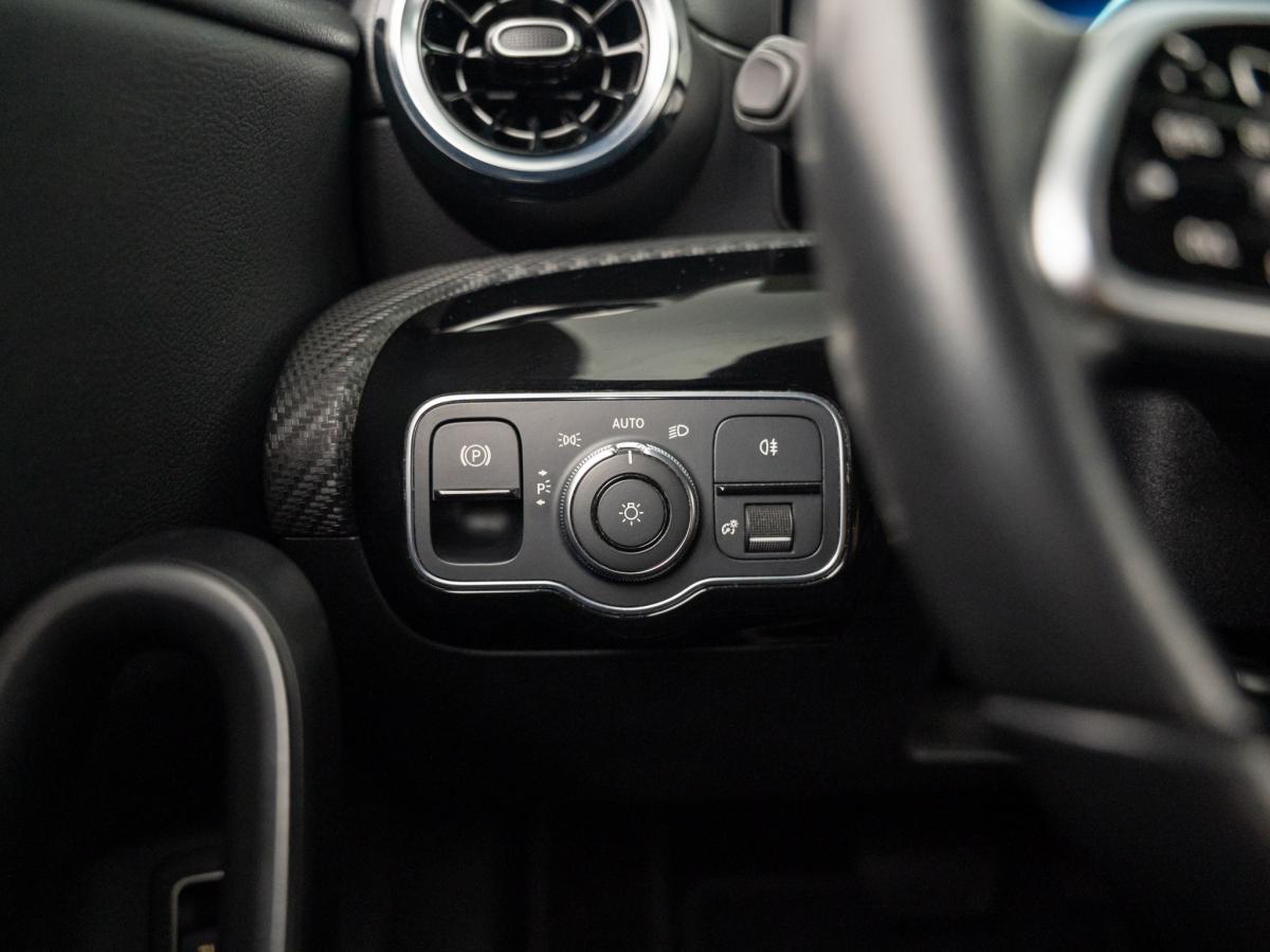 mercedes-benz-classe-a-2021-hibrido-a-gasolina-1332cc