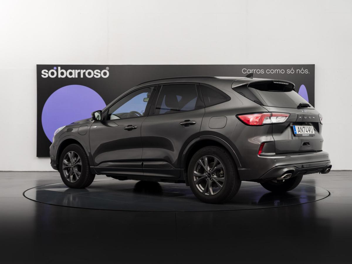 ford-kuga-2022-hibrido-a-gasolina-2488cc