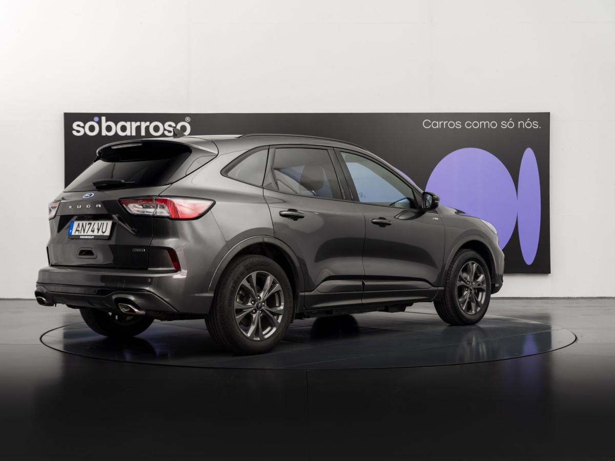 ford-kuga-2022-hibrido-a-gasolina-2488cc