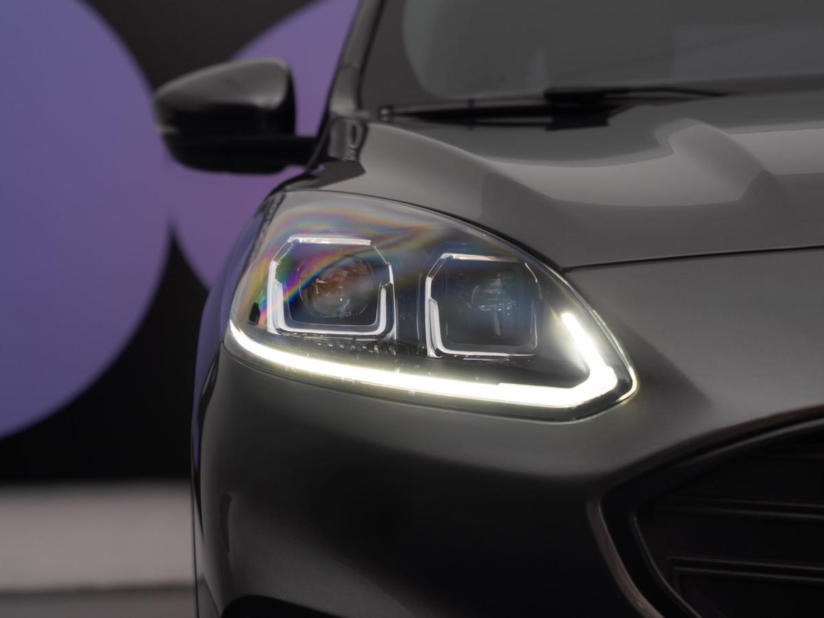 ford-kuga-2022-hibrido-a-gasolina-2488cc