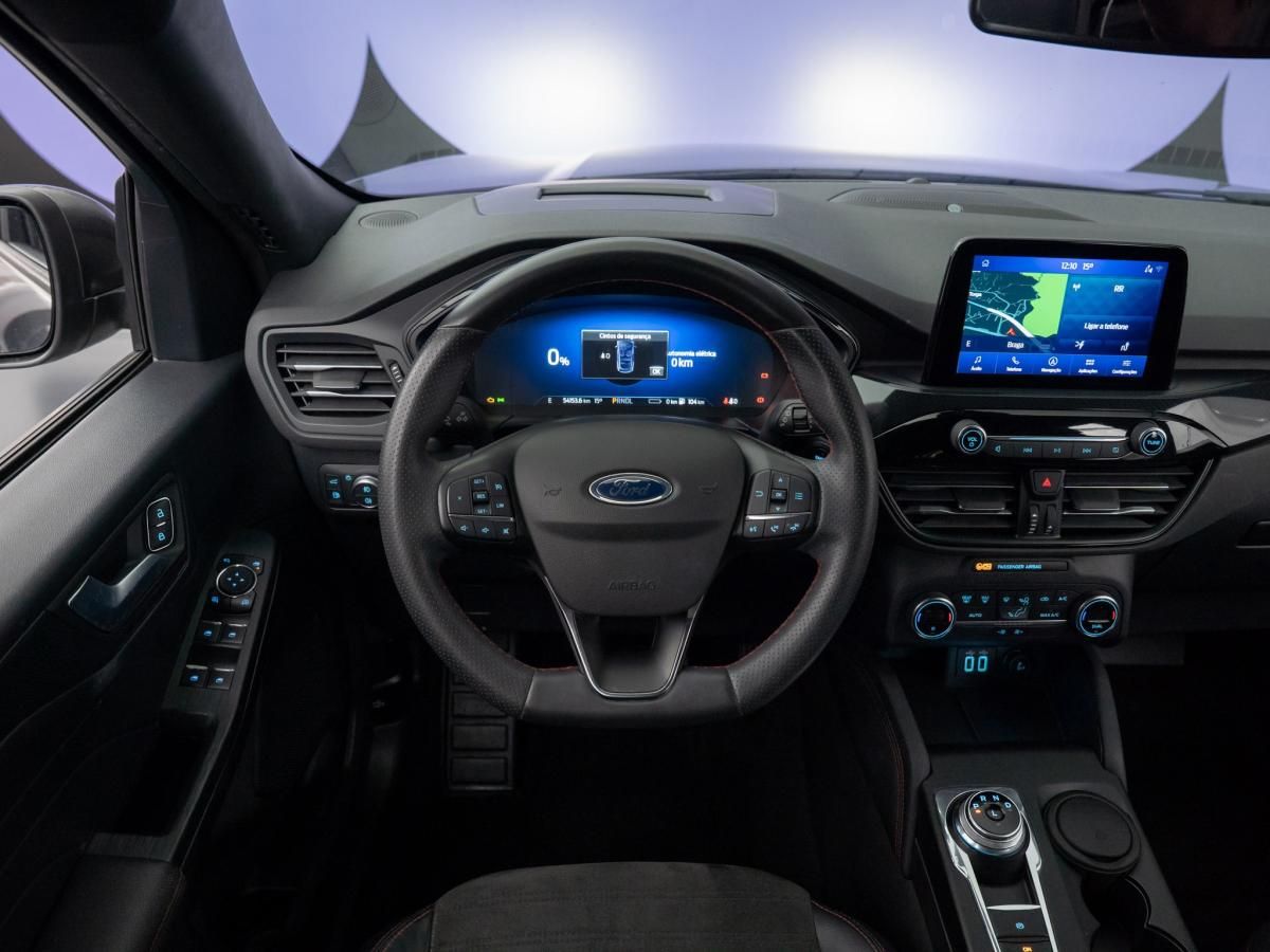 ford-kuga-2022-hibrido-a-gasolina-2488cc