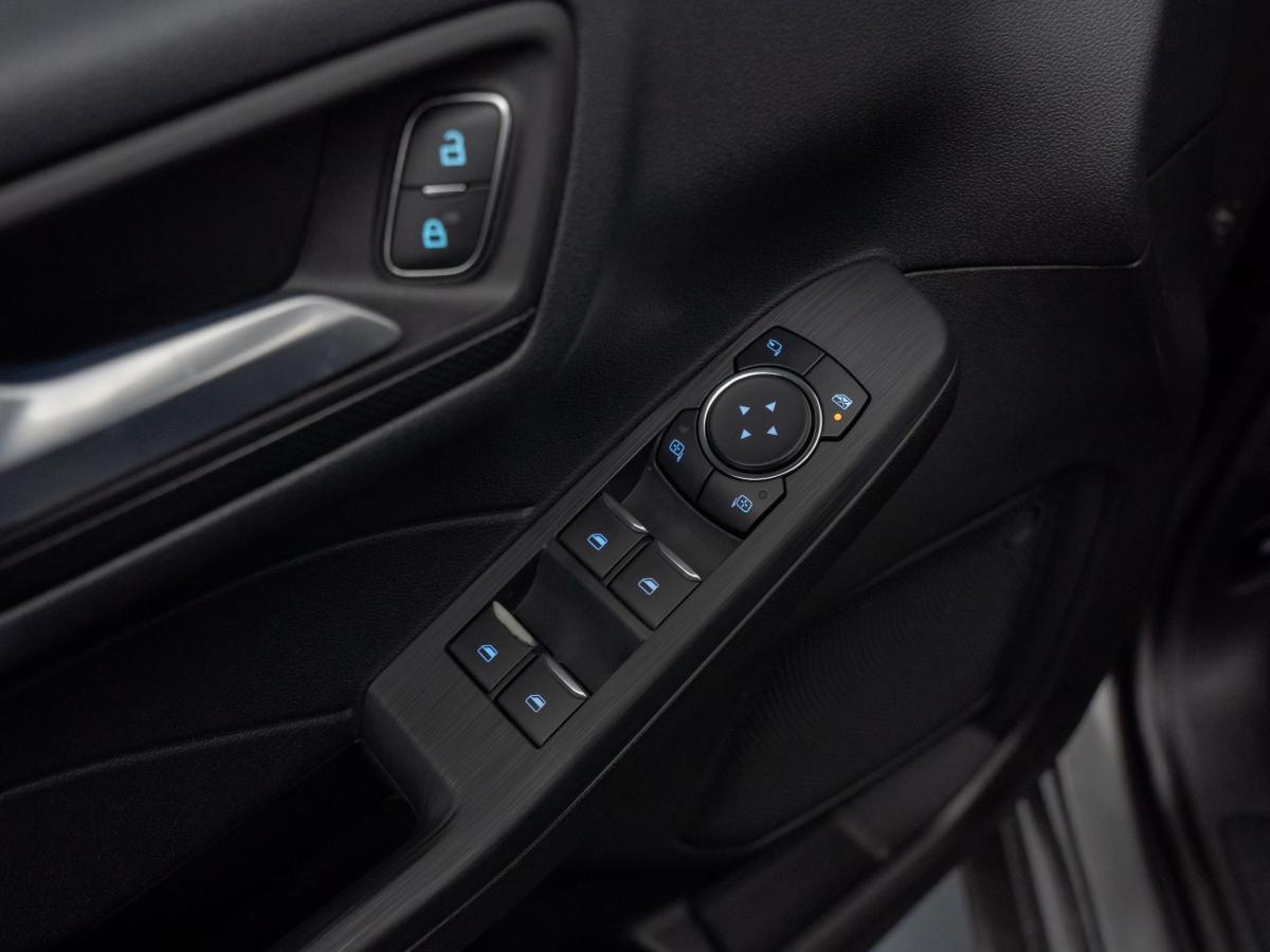ford-kuga-2022-hibrido-a-gasolina-2488cc