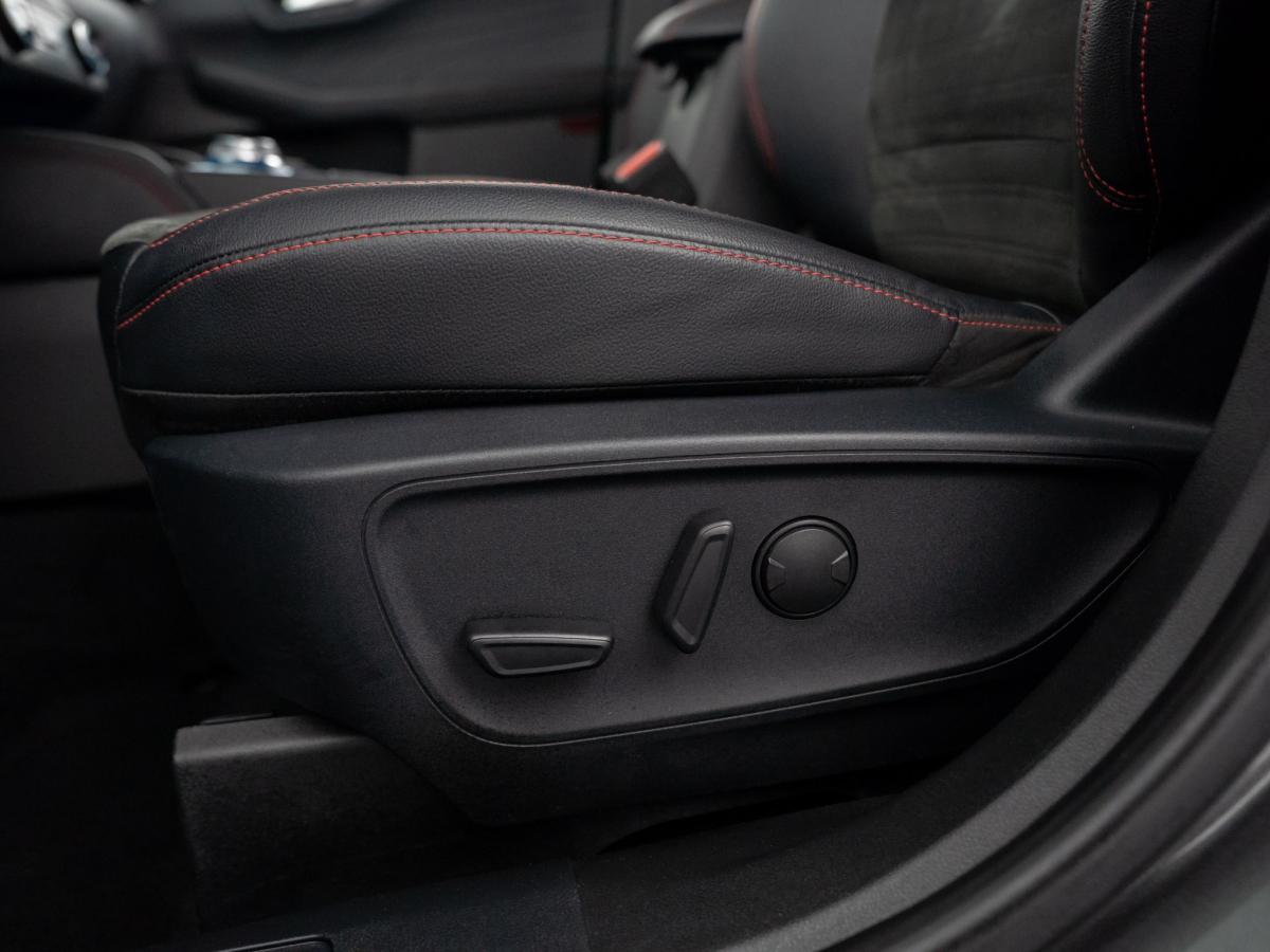 ford-kuga-2022-hibrido-a-gasolina-2488cc