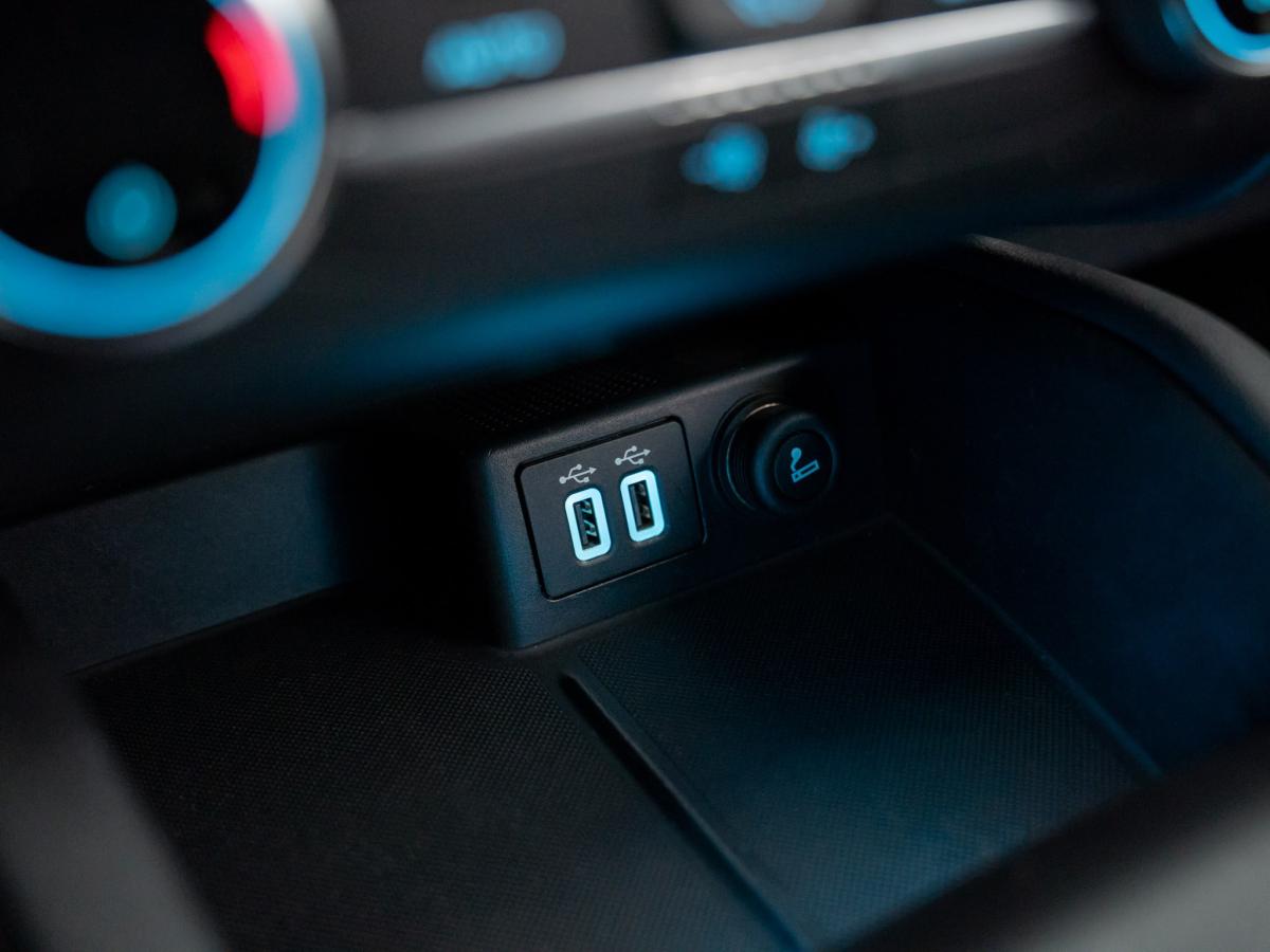 ford-kuga-2022-hibrido-a-gasolina-2488cc