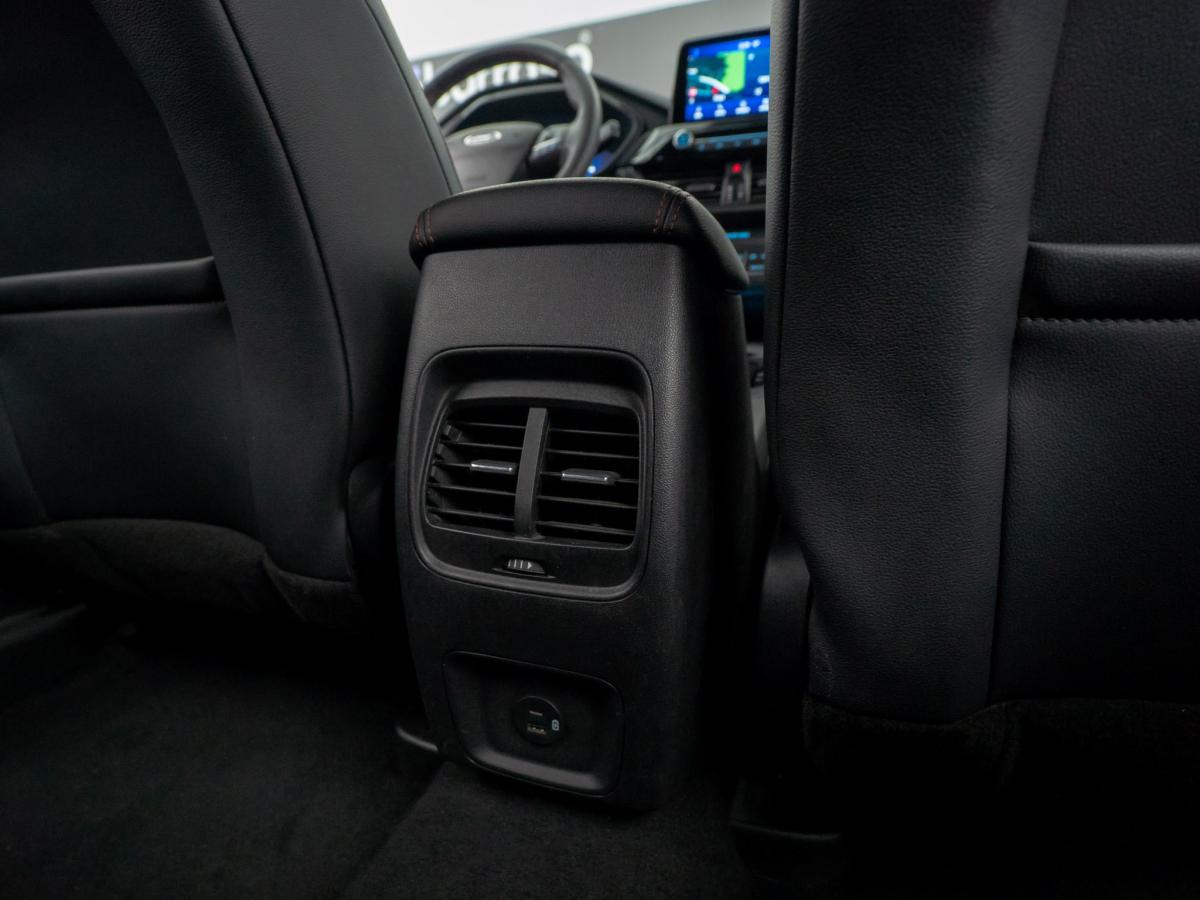 ford-kuga-2022-hibrido-a-gasolina-2488cc