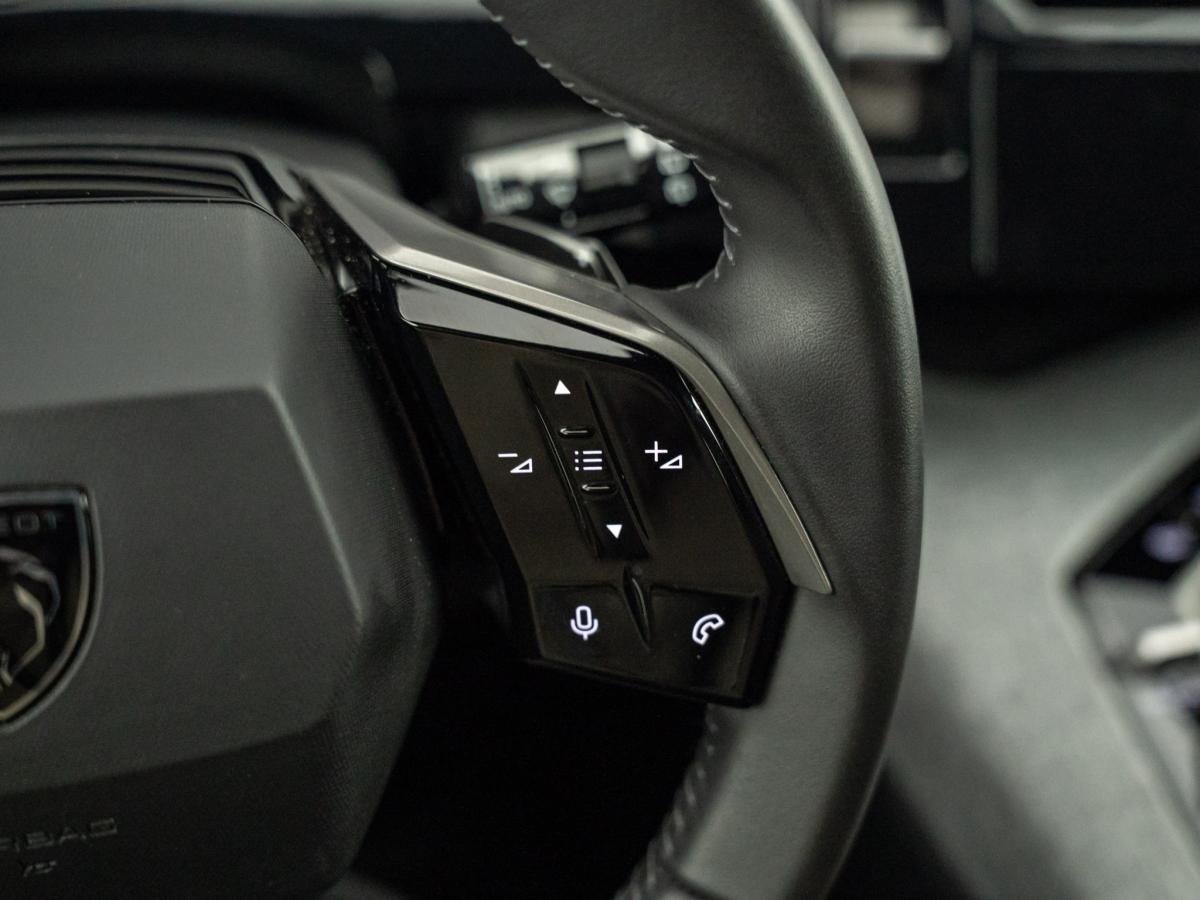 peugeot-5008-2024-hibrido-a-gasolina-1199cc
