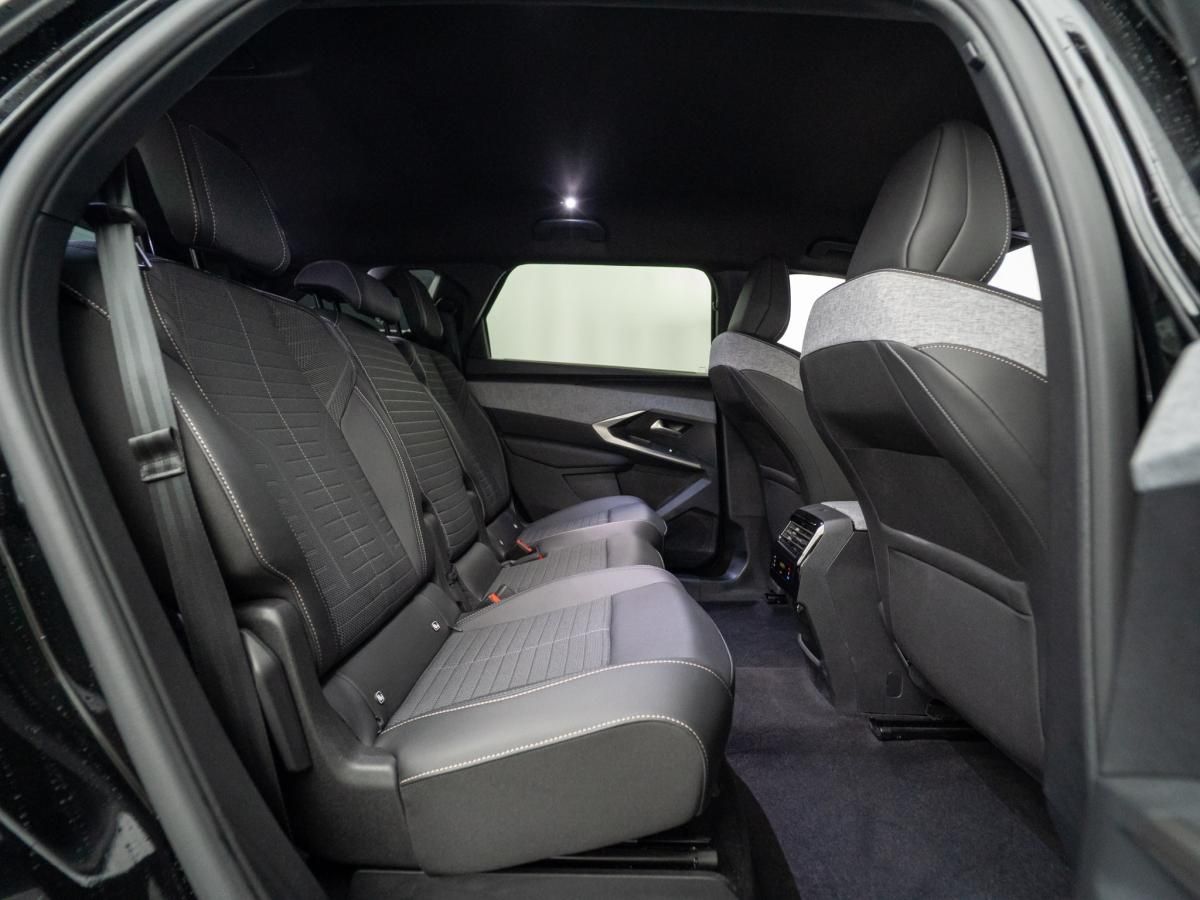 peugeot-5008-2024-hibrido-a-gasolina-1199cc