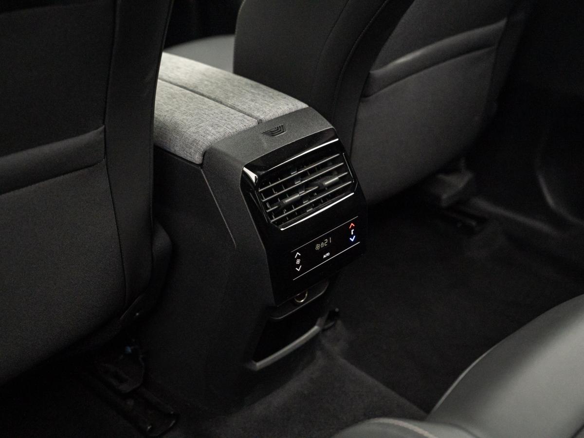 peugeot-5008-2024-hibrido-a-gasolina-1199cc