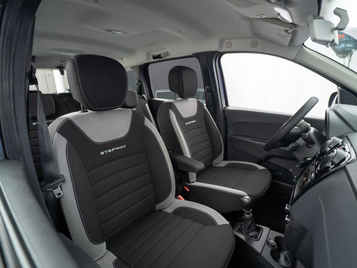 dacia-lodgy-2022-diesel-1461cc
