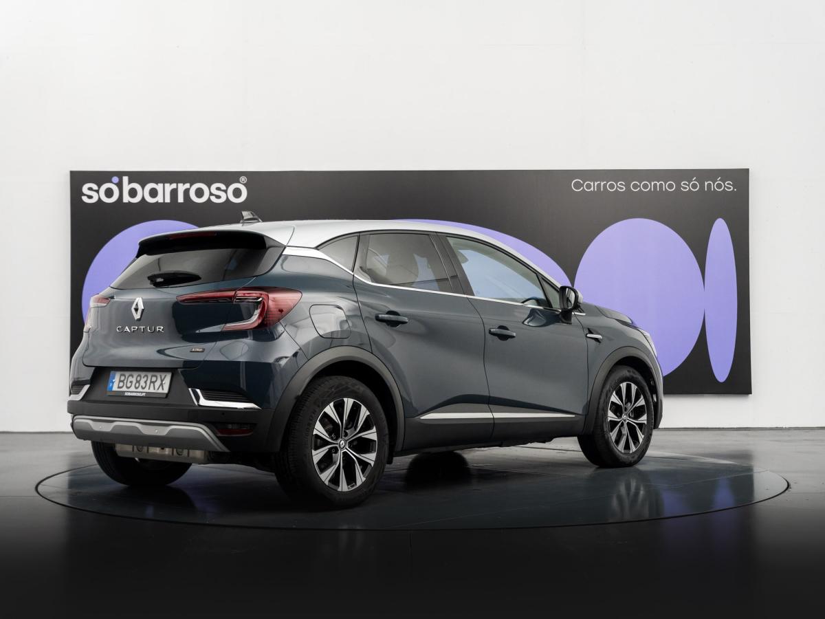renault-captur-2024-hibrido-a-gasolina-1598cc