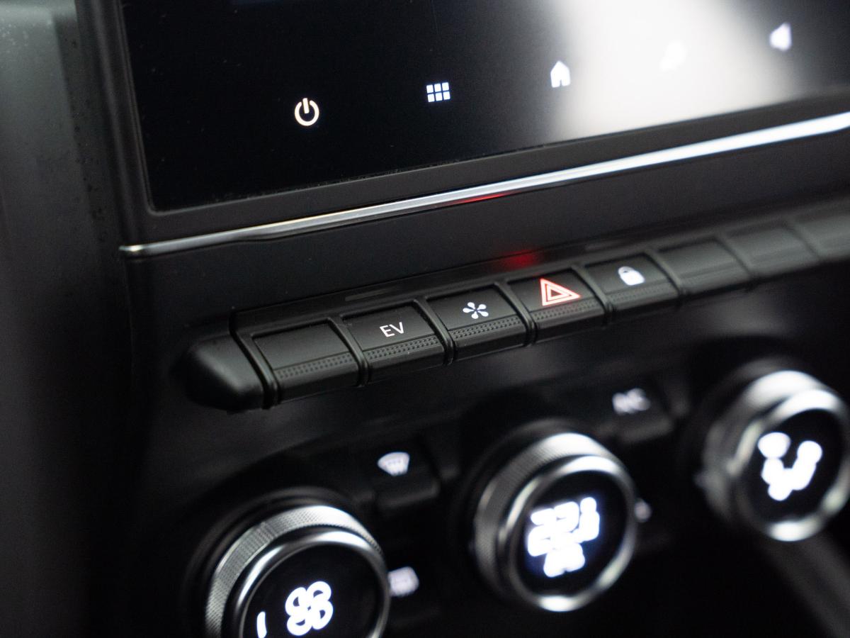renault-captur-2024-hibrido-a-gasolina-1598cc