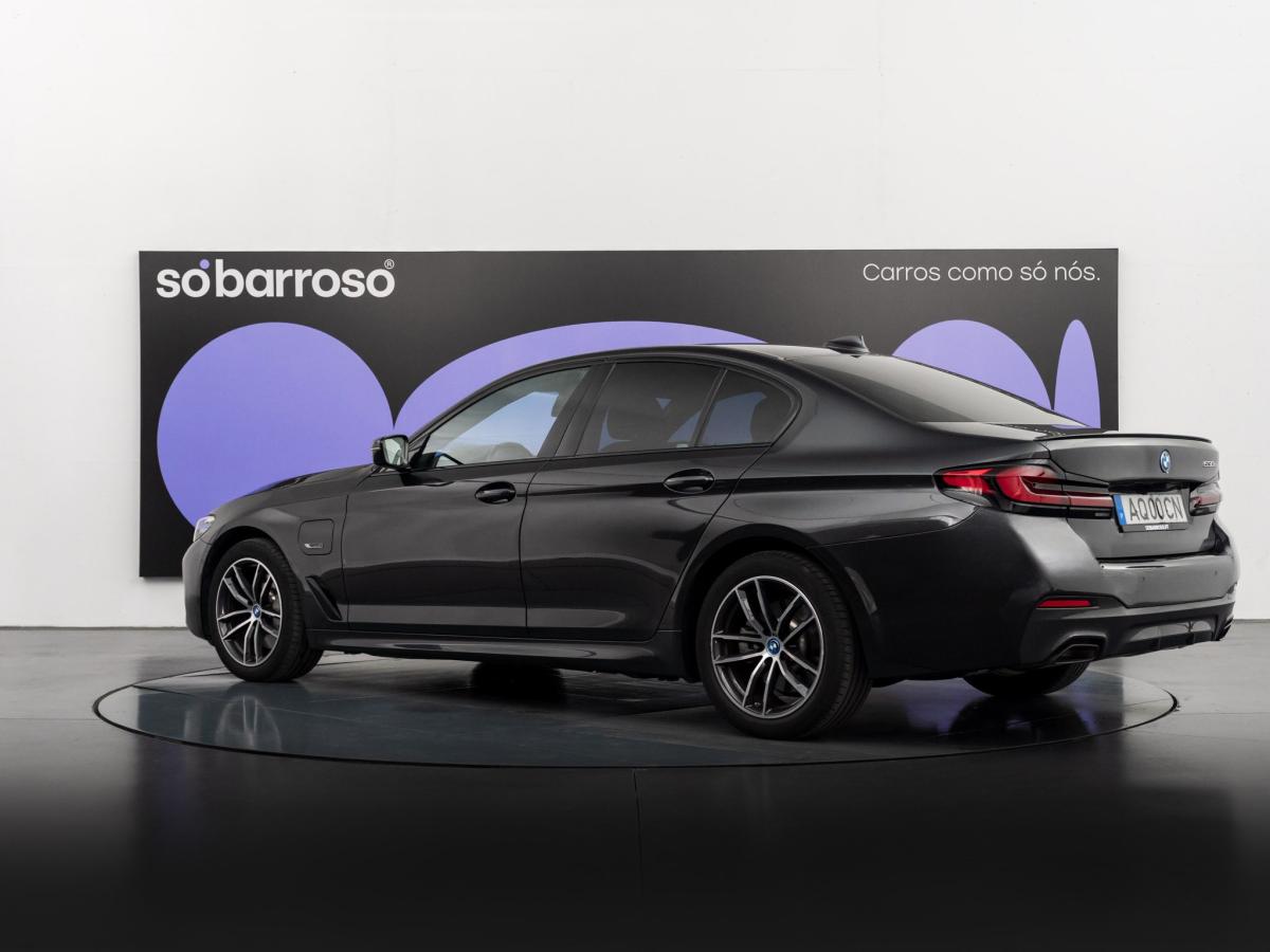 bmw-serie-5-2022-hibrido-a-gasolina-1998cc