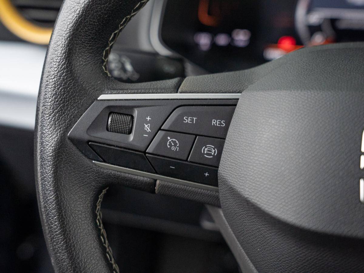 seat-ibiza-2023-gasolina-999cc
