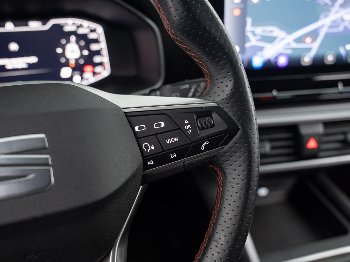 seat-leon-2023-gasolina-999cc