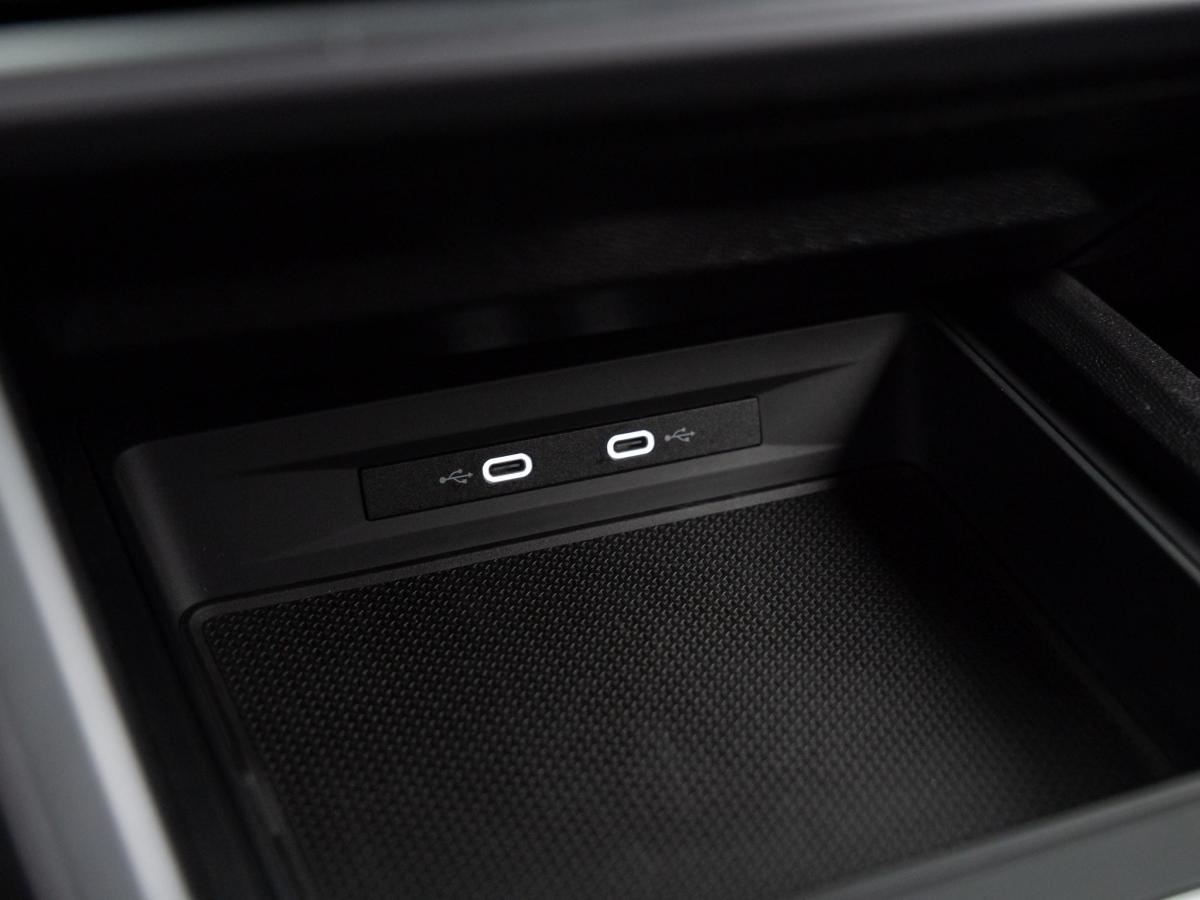 seat-leon-2023-gasolina-999cc
