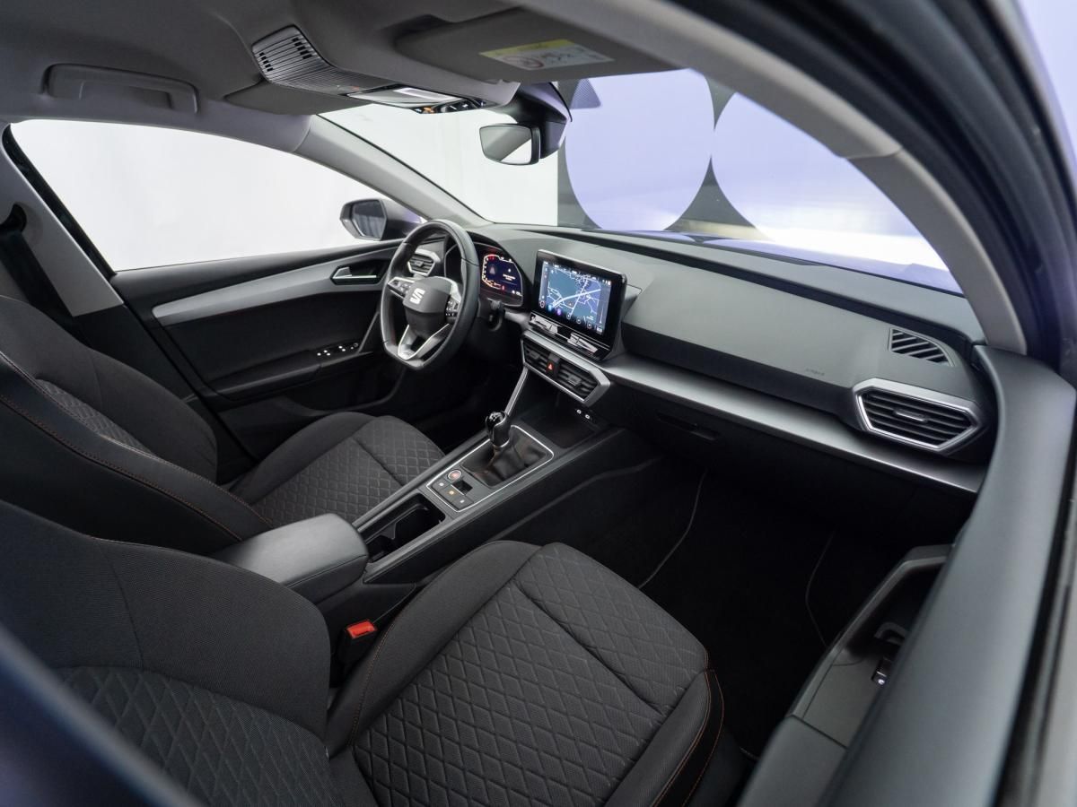 seat-leon-2023-gasolina-999cc