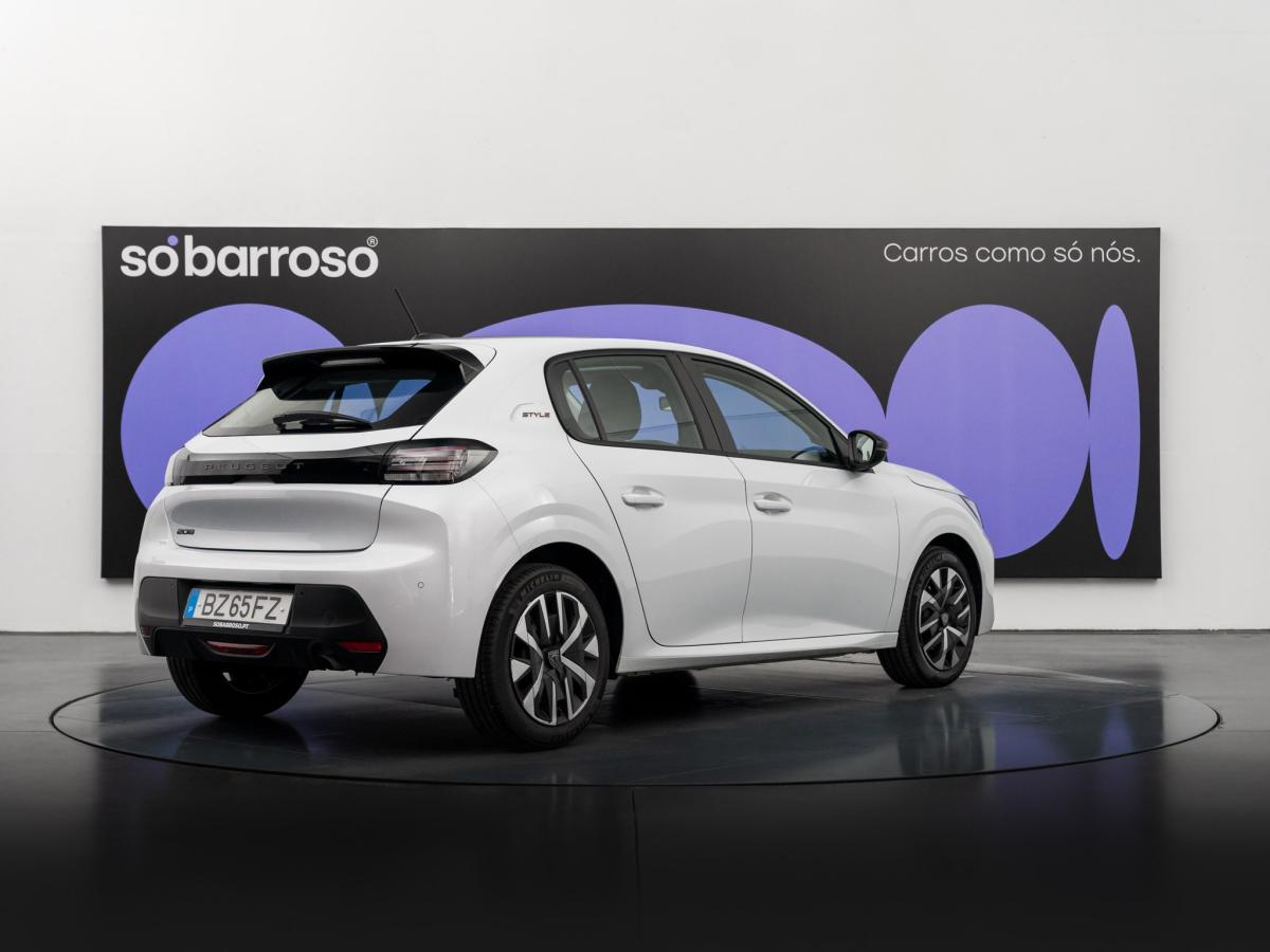 peugeot-208-2025-gasolina-1199cc