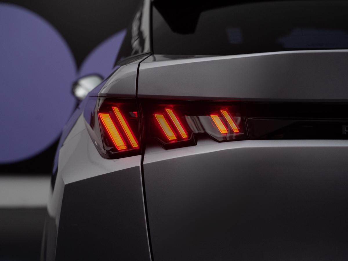 peugeot-e-3008-2025-eletrico-500cc