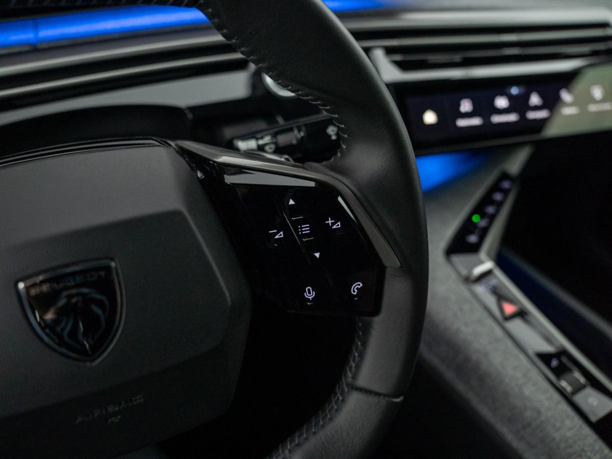 peugeot-e-3008-2025-eletrico-500cc