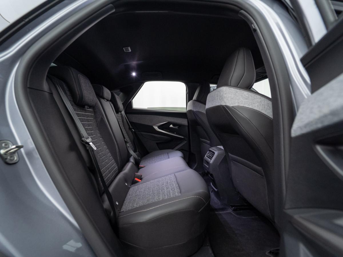peugeot-e-3008-2025-eletrico-500cc